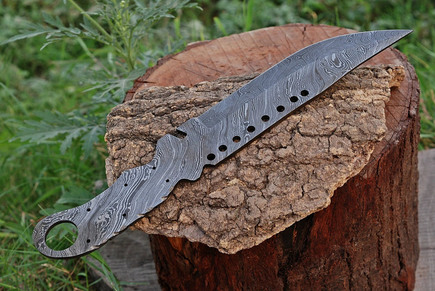 CUSTOM HAND FORGED DAMASCUS STEEL BLANK BLADE HUNTING KNIFE
