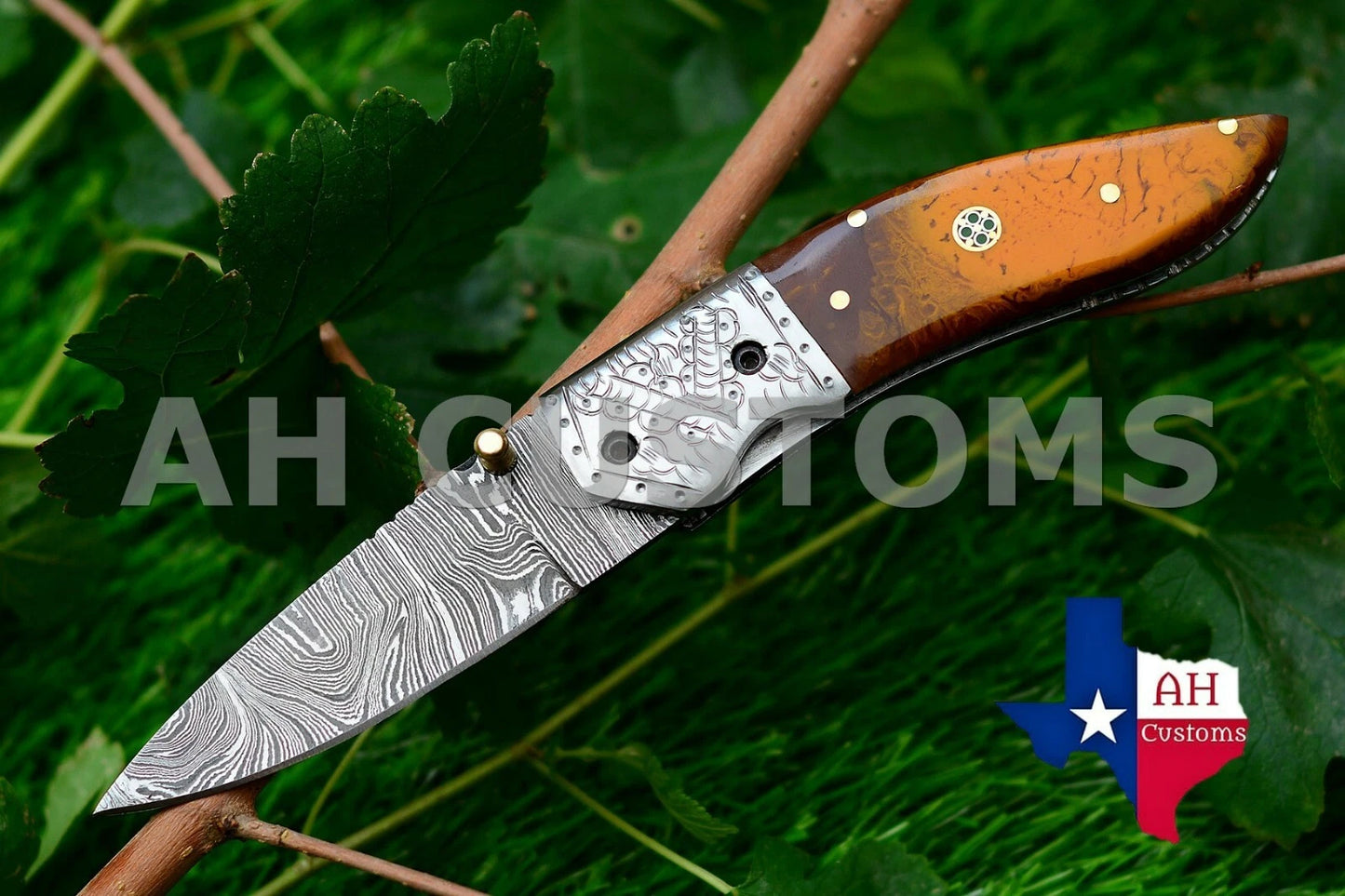 Handmade 512-Layer Damascus Steel Folding Pocket Knife with Resin Handle & Leather Sheath