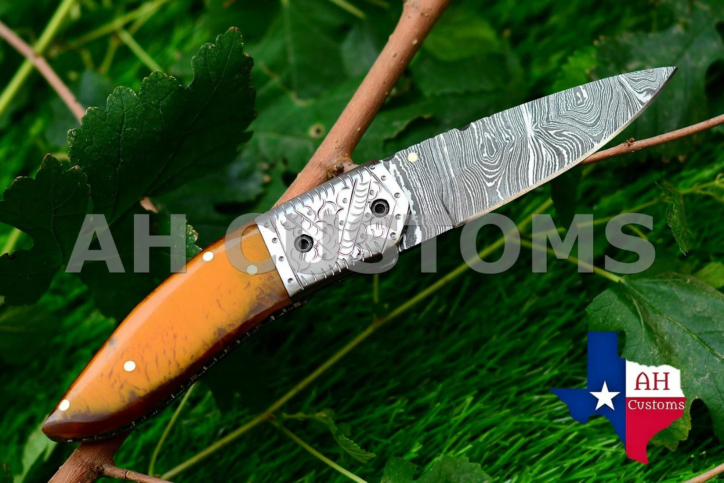 Handmade 512-Layer Damascus Steel Folding Pocket Knife with Resin Handle & Leather Sheath