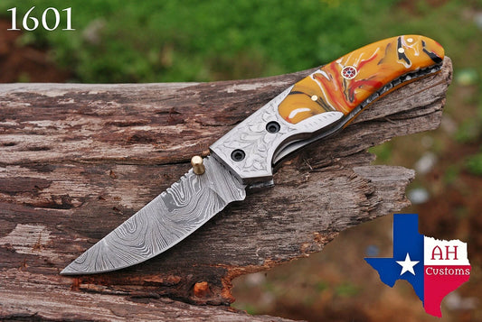 Premium Hand-Forged Damascus Folding Pocket Knife – Engraved Bolster Handle | 512 Layers | Leather Sheath Included