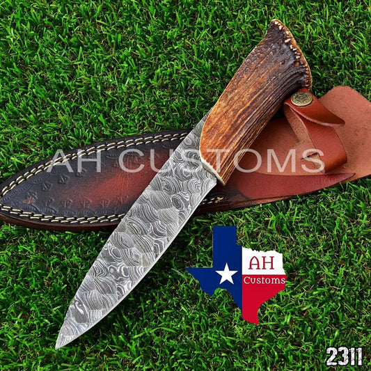 Hand Forged Damascus Steel Hunting Knife Groomsmen Gift Anniversary Gift For Him Everyday Carry Knife With Stag Horn Crown Antler Horn Handle 2311