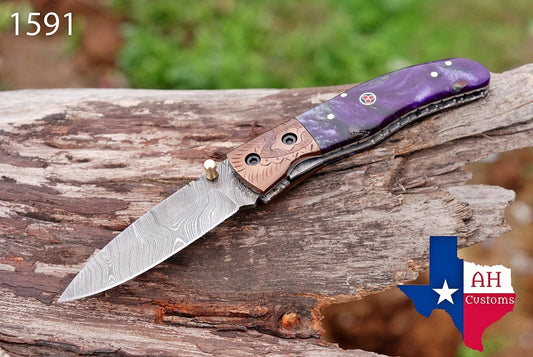 Premium Hand-Forged Damascus Folding Pocket Knife – Engraved Bolster Handle | 512 Layers | Leather Sheath Included