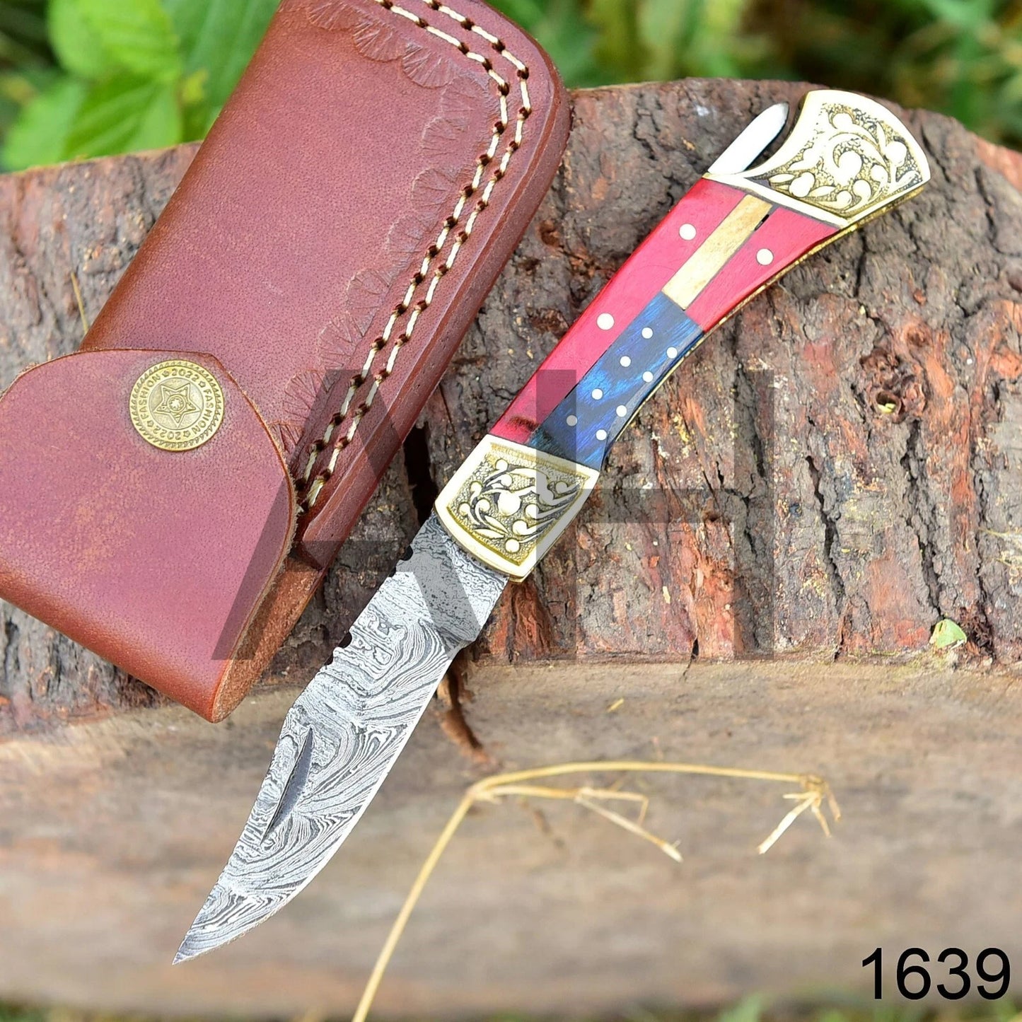 Premium Hand-Forged Damascus Folding Knife – American Flag Handle | 512 Layers | Leather Sheath Included