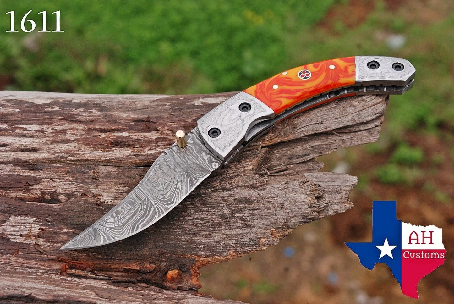 Hand-Forged Damascus Folding Pocket Knife – 512 Layers Steel, Engraved Bolster Handle, Leather Sheath