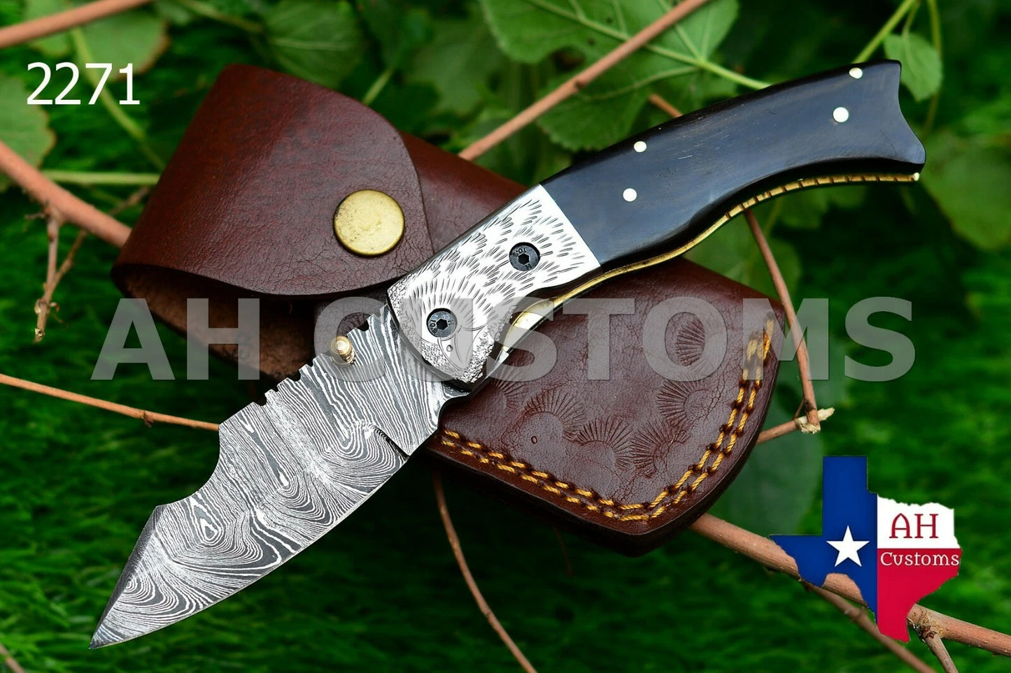 Handmade 512-Layer Damascus Steel Folding Pocket Knife with Leather Sheath