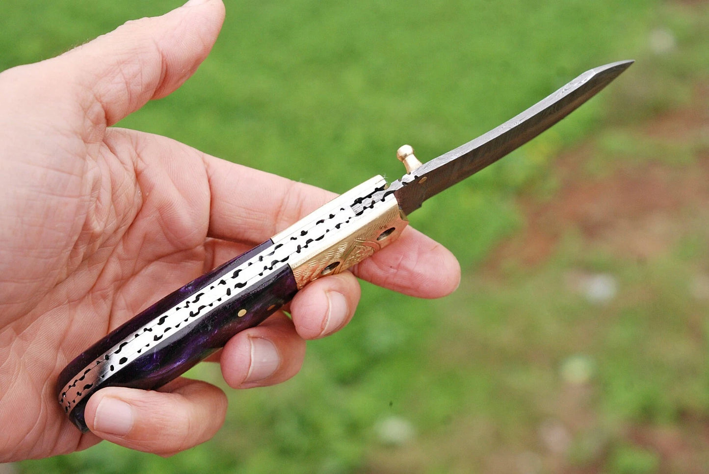Premium Hand-Forged Damascus Folding Pocket Knife – Engraved Bolster Handle | 512 Layers | Leather Sheath Included