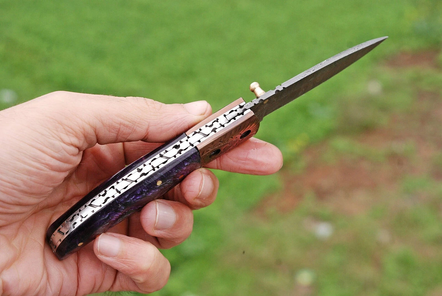Premium Hand-Forged Damascus Folding Pocket Knife – Engraved Bolster Handle | 512 Layers | Leather Sheath Included