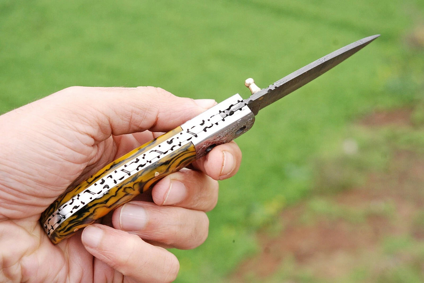 Premium Hand-Forged Damascus Folding Pocket Knife – Engraved Bolster Handle | 512 Layers | Leather Sheath Included 1590