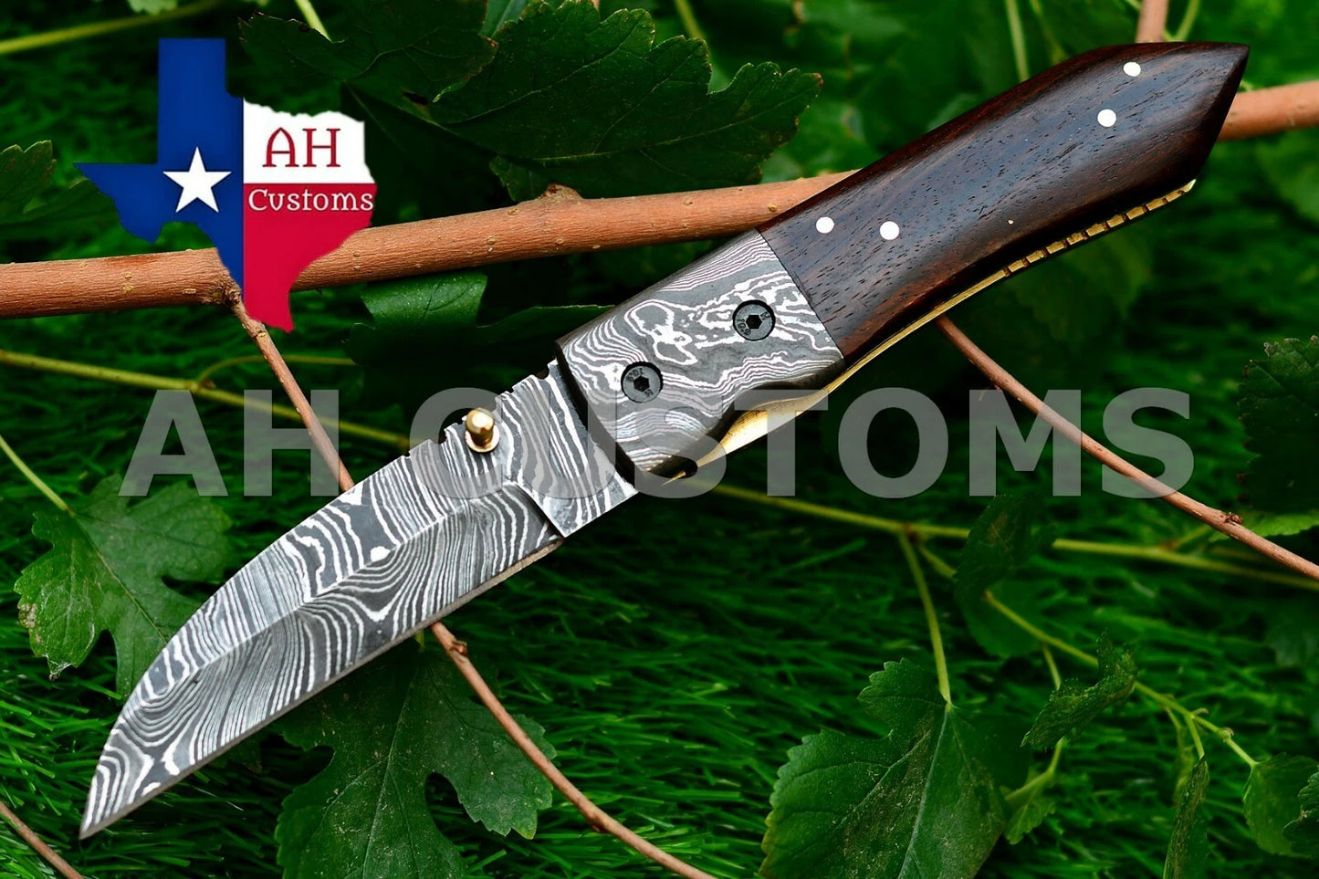 Handmade 512-Layer Damascus Steel Folding Pocket Knife with Wood Handle & Leather Sheath