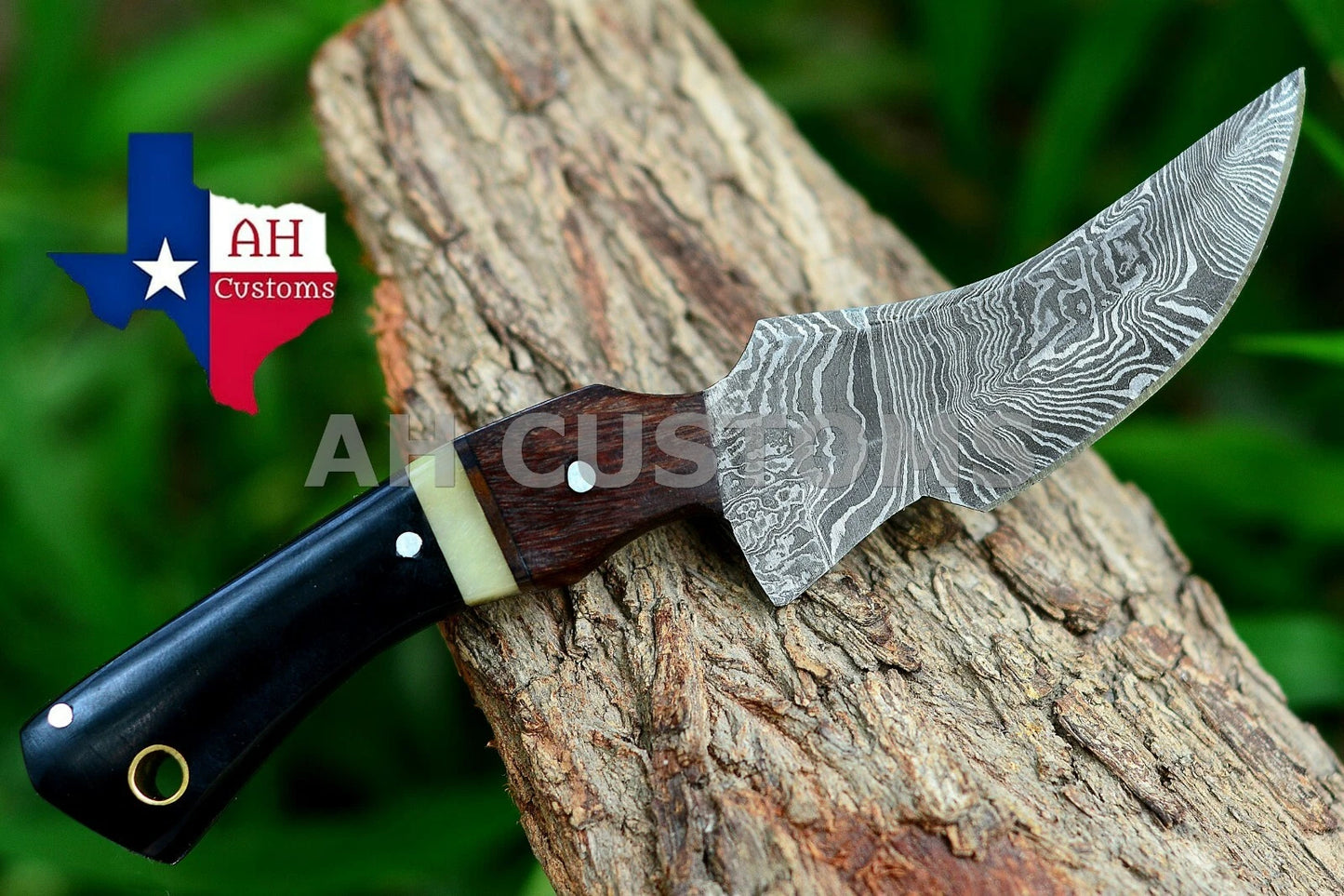 Hand Forged Damascus Steel Skinner Style Fixed Blade Knife with Wood & Horn Handle – 512 Layers Compact EDC Knife with Leather Sheath