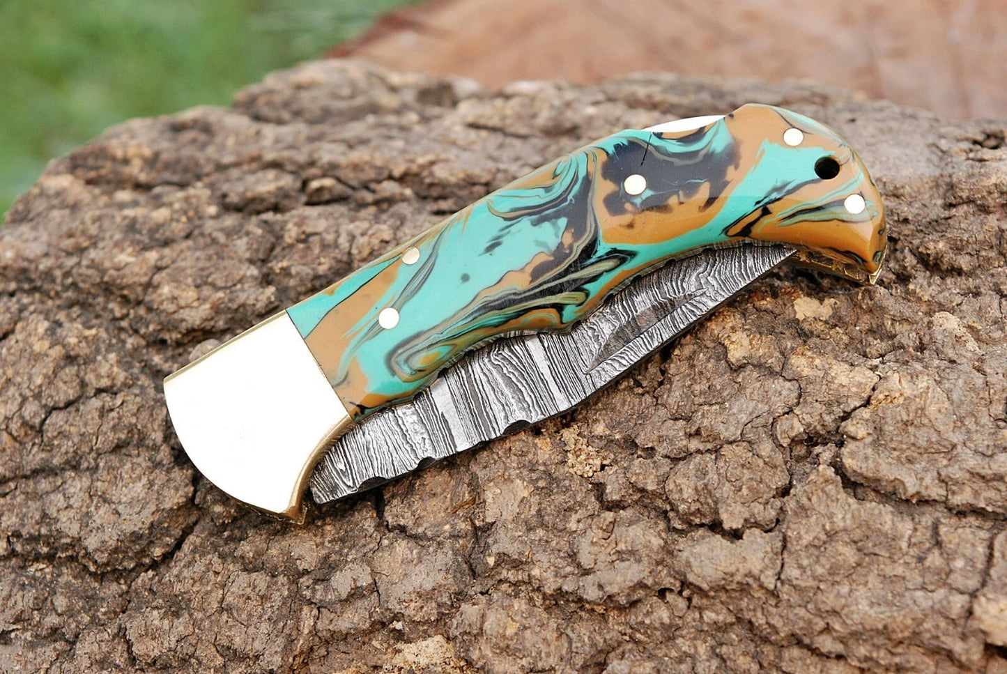 Handmade 512-Layer Damascus Steel Folding Pocket Knife with Resin & Brass Bolster Handle – Leather Sheath