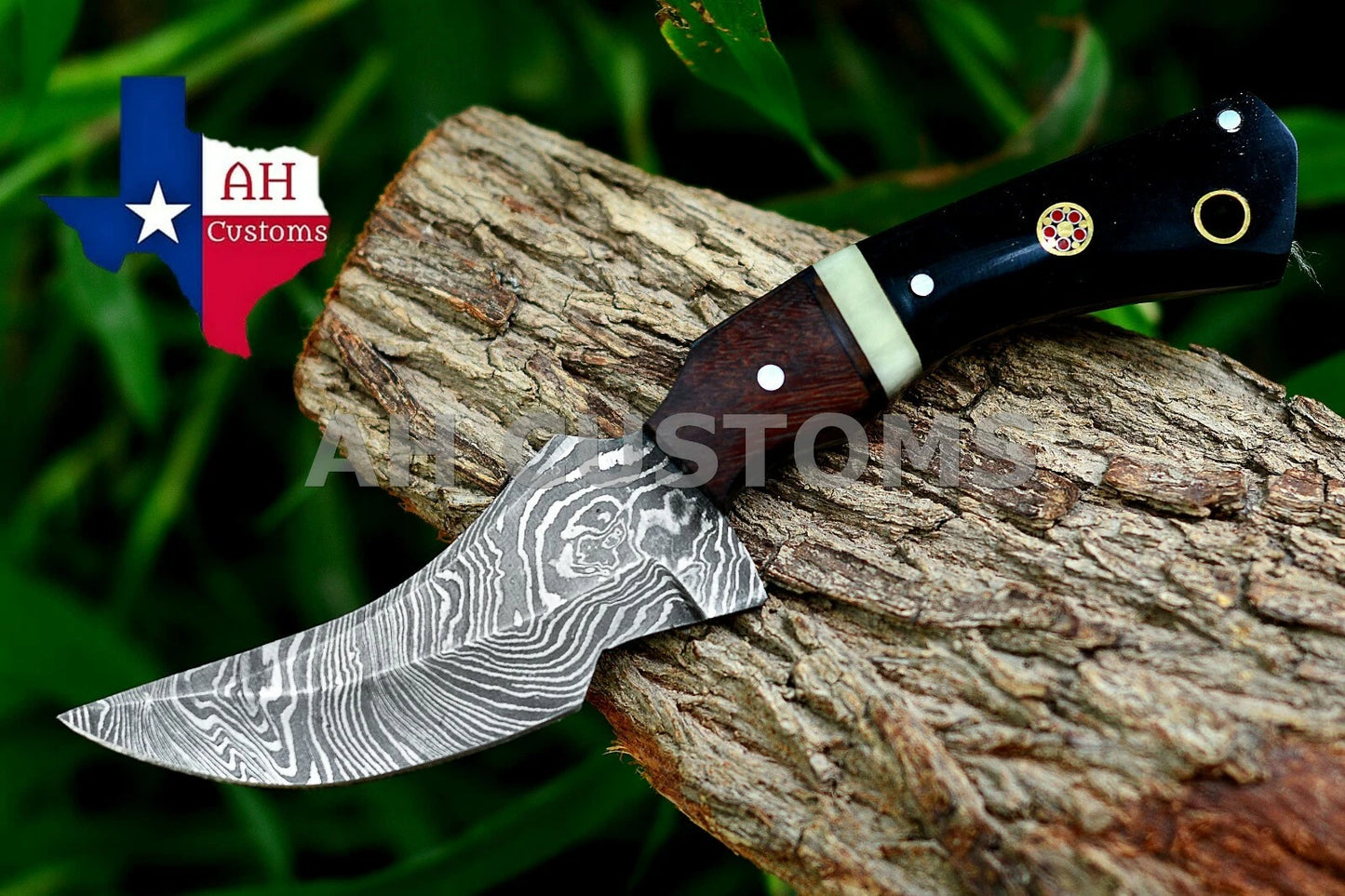 Hand Forged Damascus Steel Skinner Style Fixed Blade Knife with Wood & Horn Handle – 512 Layers Compact EDC Knife with Leather Sheath