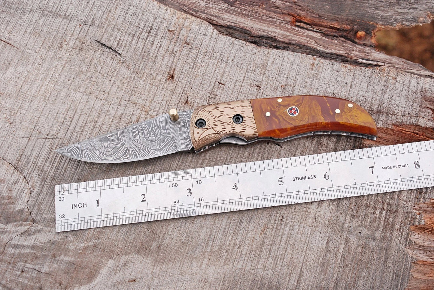 Premium Hand-Forged Damascus Folding Pocket Knife – Engraved Bolster Handle | 512 Layers | Leather Sheath Included