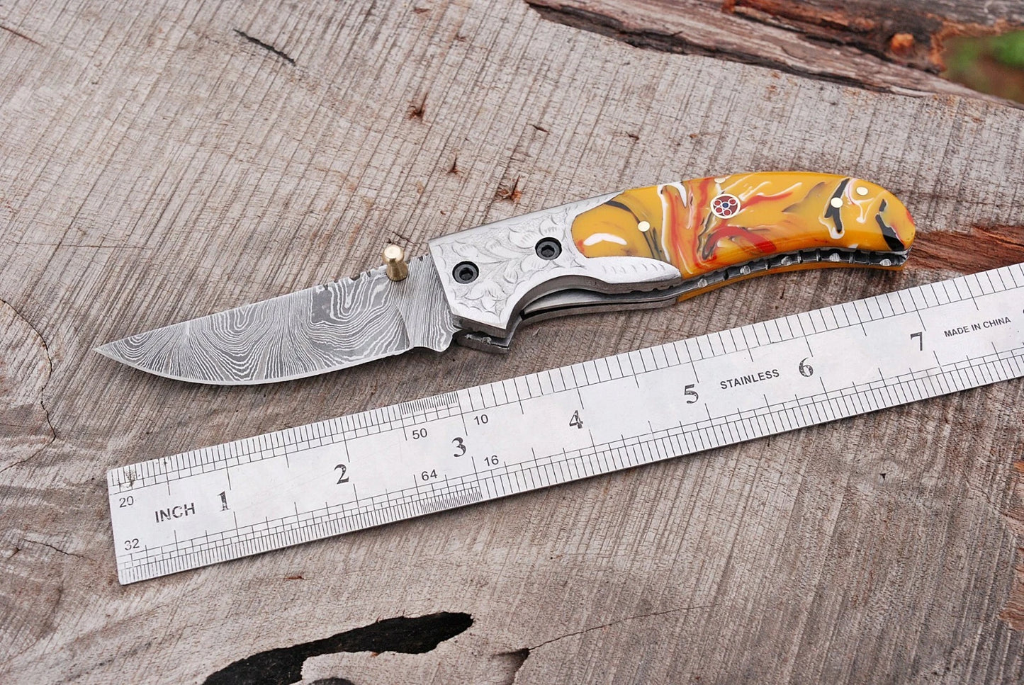 Premium Hand-Forged Damascus Folding Pocket Knife – Engraved Bolster Handle | 512 Layers | Leather Sheath Included