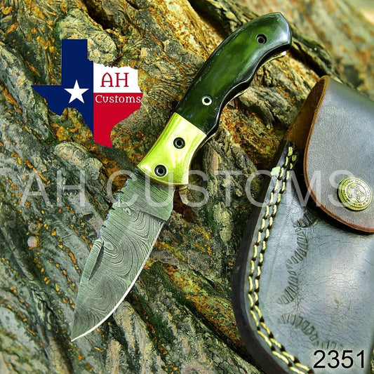 Premium Handmade Damascus Steel Folding Pocket Knife – Buffalo Horn & Brass Bolster Handle | 512 Layers | Leather Sheath Included 2351