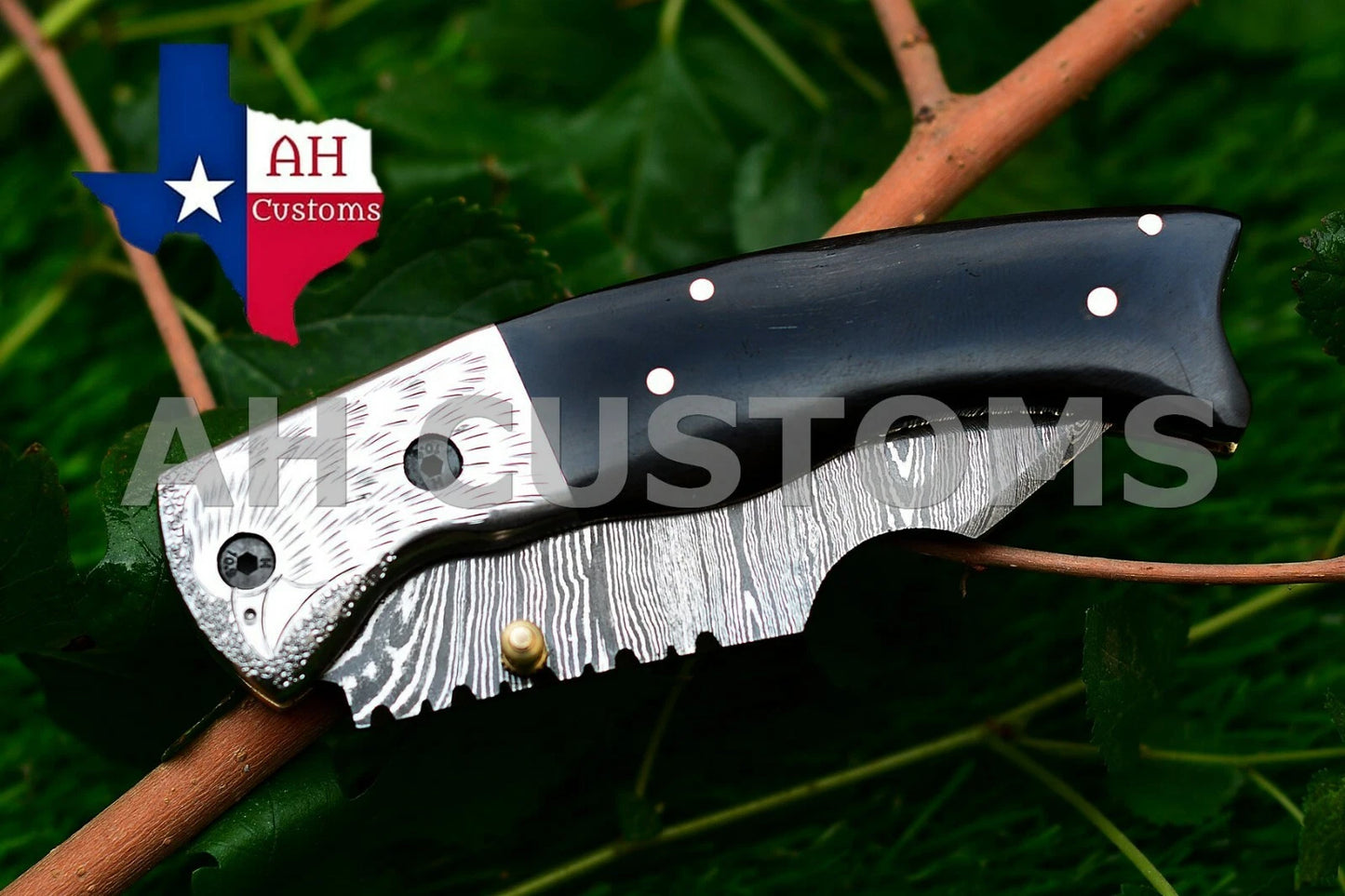 Handmade 512-Layer Damascus Steel Folding Pocket Knife with Leather Sheath